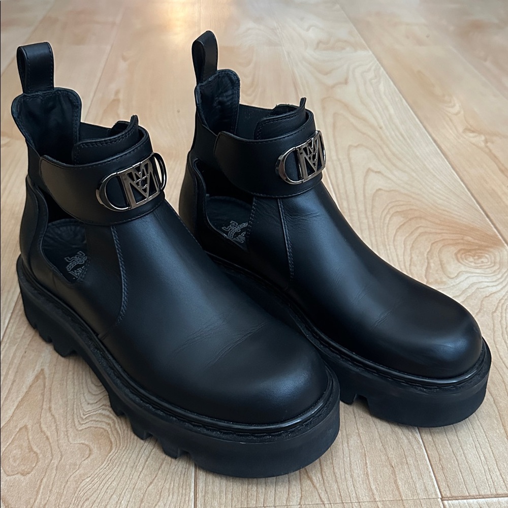 Mcm Mode Travia Open Ankle Boot - image 1